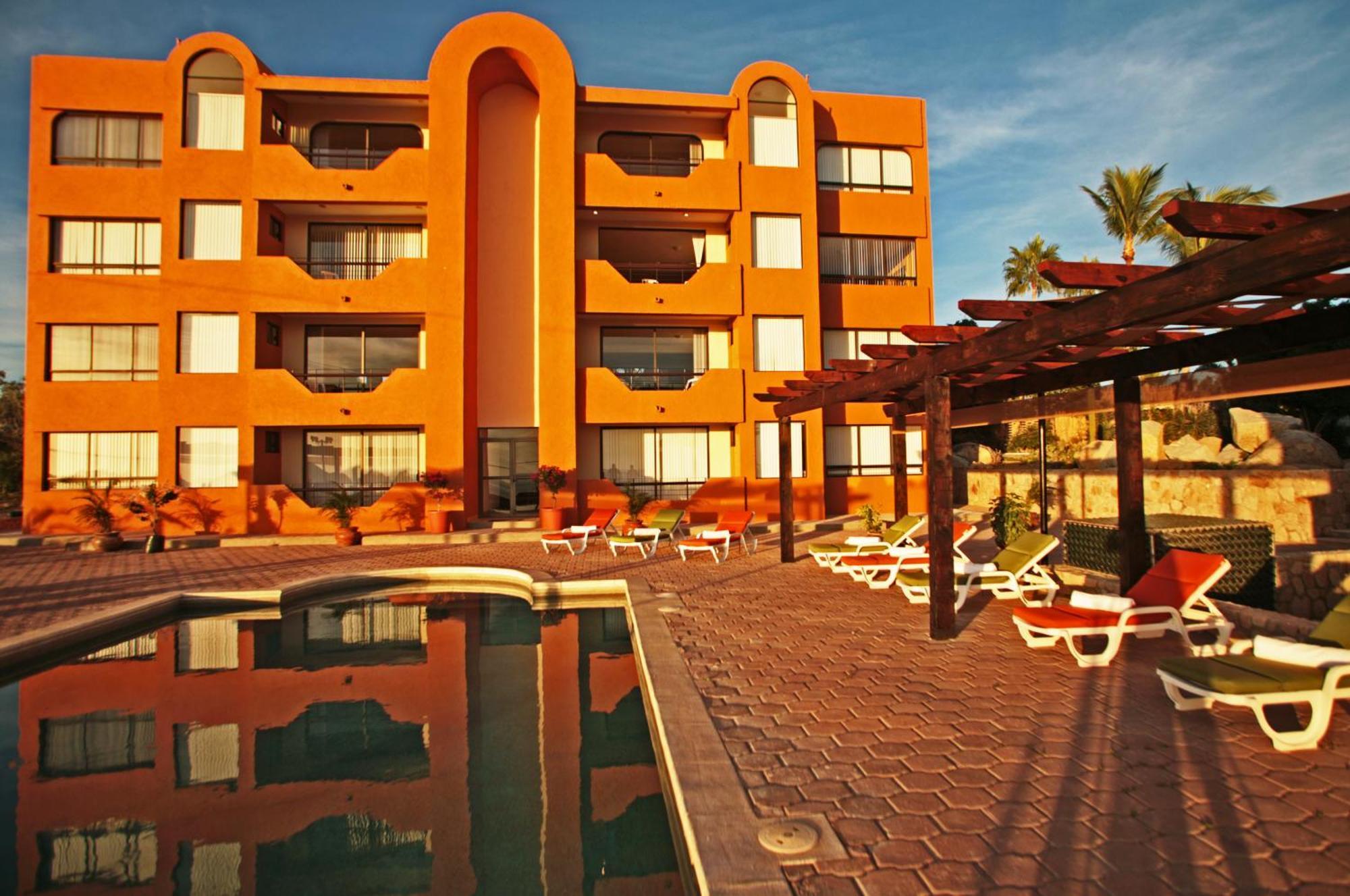 Sunrock Hotel & Suites Cabo San Lucas Exterior photo